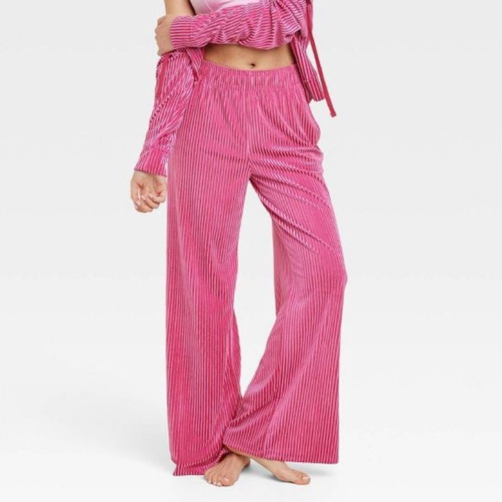 Colsie NWT Pink Velvet Wide Leg Lounge Pants High Rise Pajamas Size Medium